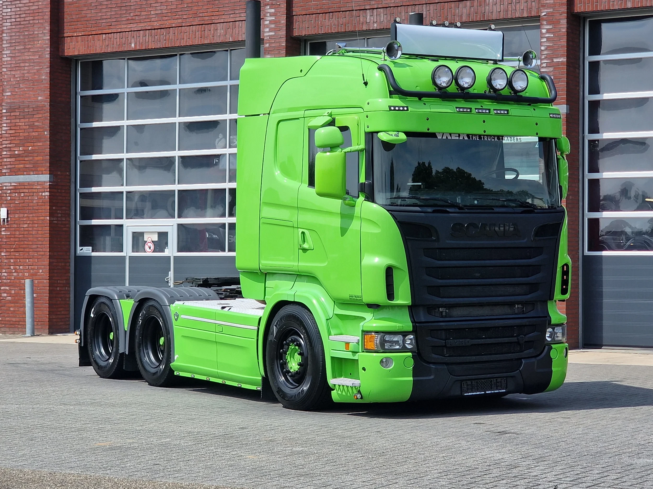 Scania R 2013 - R730 V8 Highline 6x4 - Show truck - Retarder - PTO/Hydraulic - Euro 5 - Stacks - Full air - Navi - afbeelding 1
