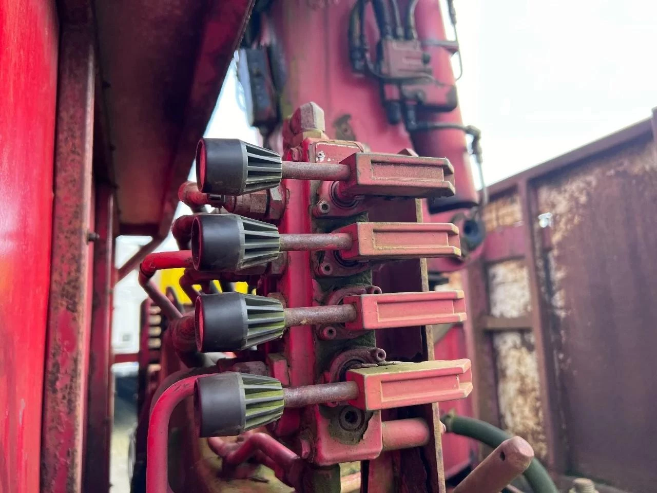 ATM 2 AXLE 2002 obrázek 26