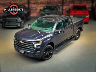 Chevrolet Silverado 2024 - USA High Country Black Edition 6.2 V8 420 PK, obrazek 9
