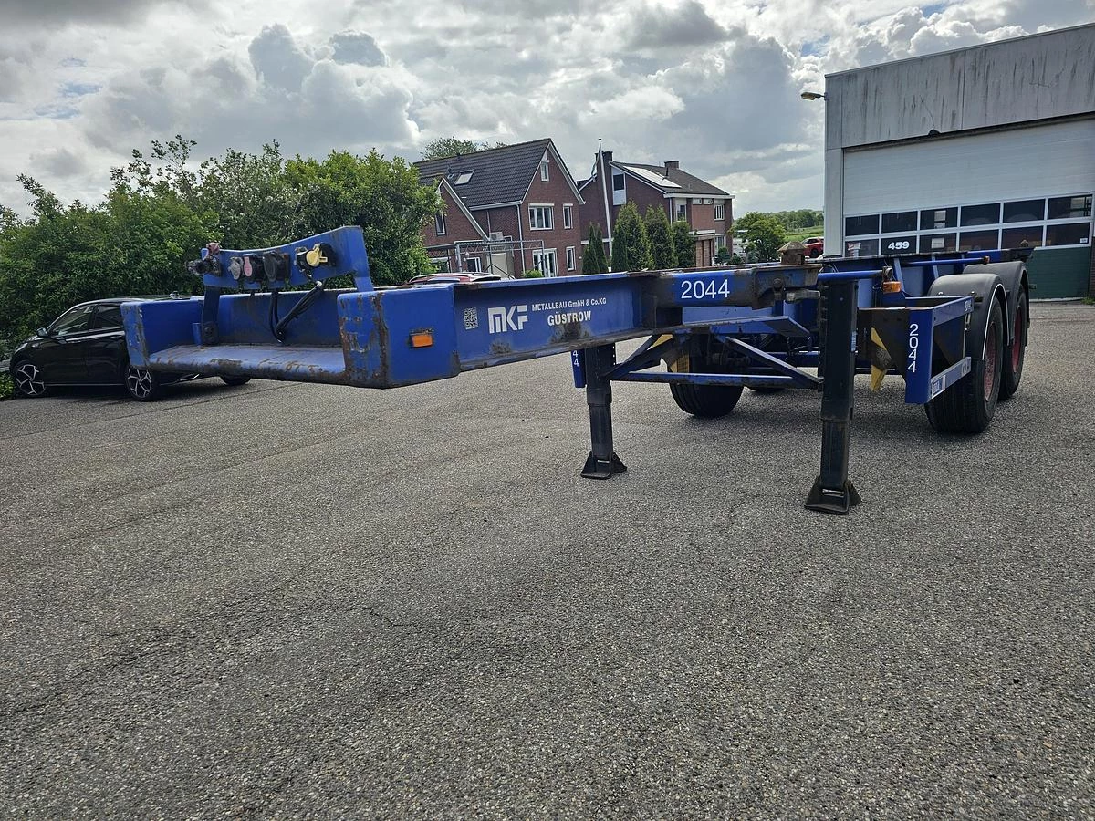 MKF METALLBAU CS 20 -20 FOOT- CONTAINER CHASSIS -HEAVY DUTY- BPW DRUM -STEEL SUSPENSION- GOOD QUALITY. 2007 zdjęcie 4