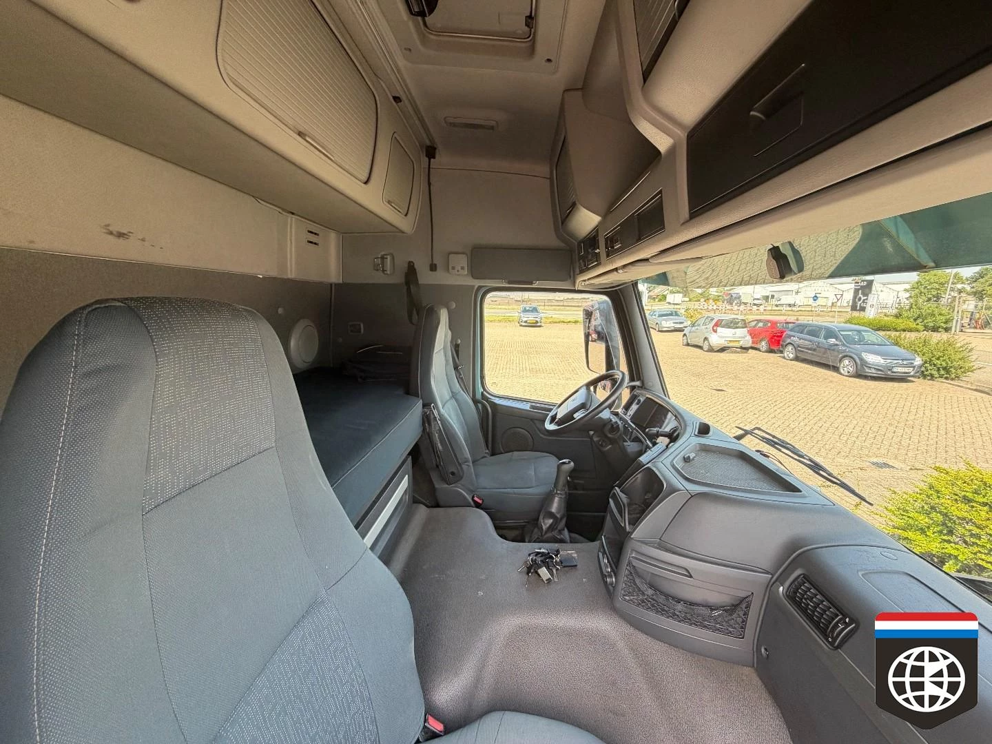 Volvo FM 330 4X2 2011 imagem 20