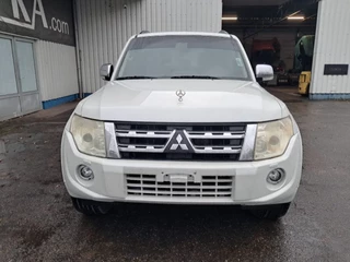 Mitsubishi Pajero 2013 - GLS 3.5 - V6 , 4x4 , 7 Pers., Full Option image 6