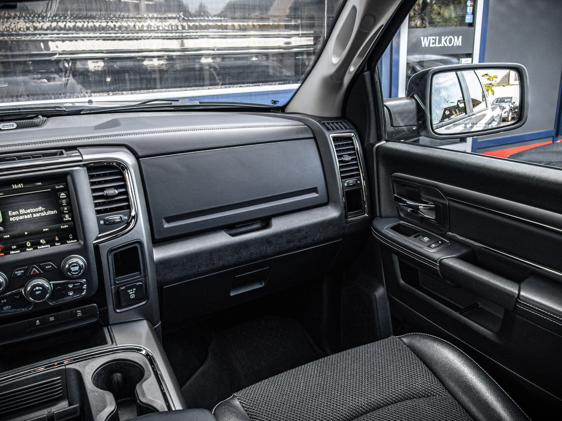 Dodge Ram 1500 2021 - Sport | 5.7L HEMI V8 4x4 image 15