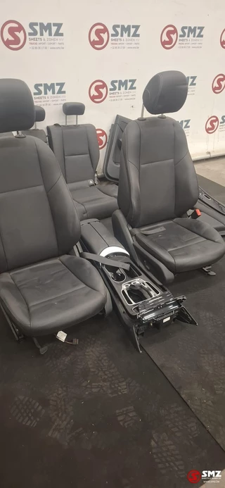Mercedes-Benz N/A - Occ set interieur met zetels W205 Mercedes zdjecie 4
