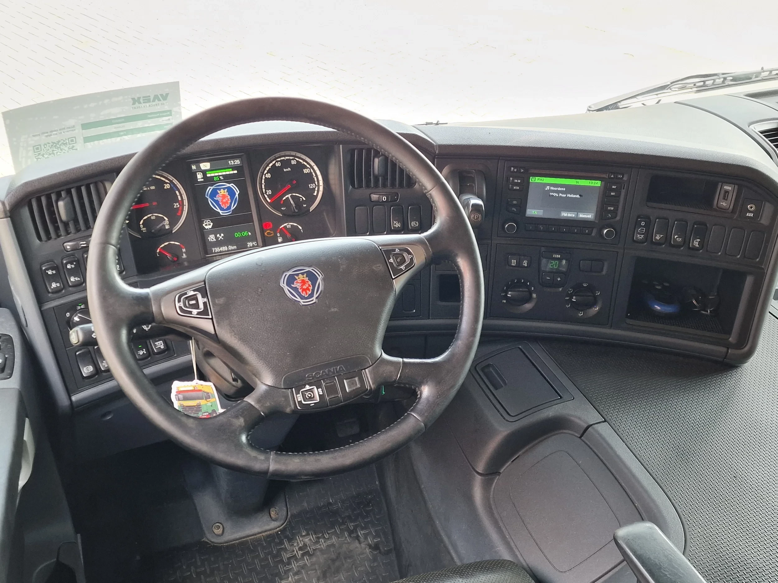 Scania P 2015 - P280 4x2 - Box with sidedoors - Zepro loadlift - Full air - Sleeper cab obrázek 16