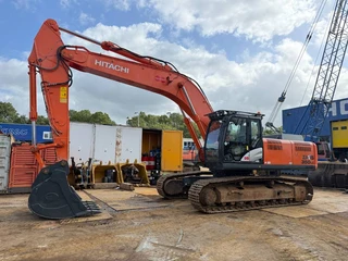 Hitachi 2015 - ZX 350 LC-5B image 2 thumbnail