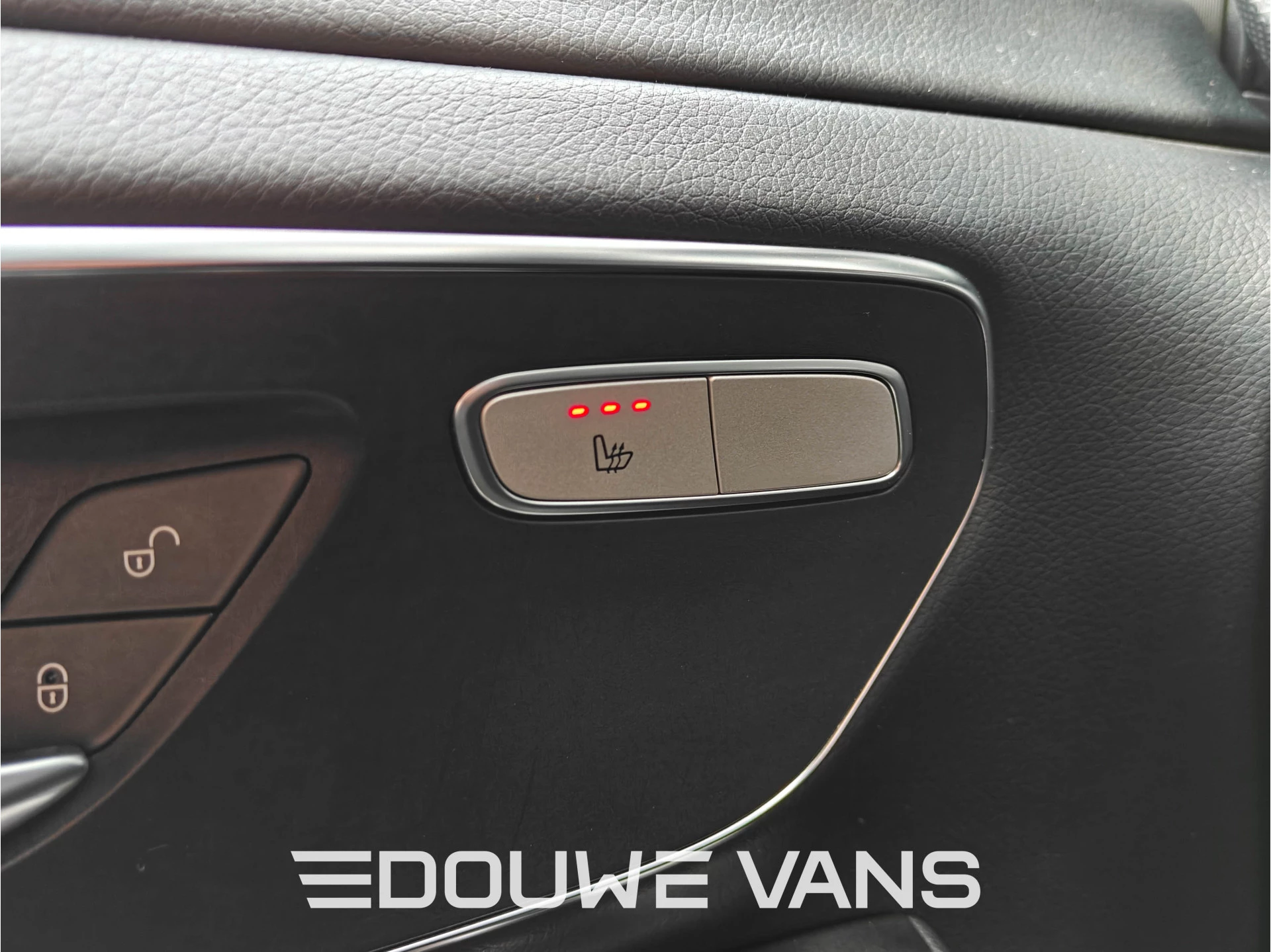 Mercedes-Benz V-Class 2023 - V300 L2 4MATIC AMG LED Lang DAB 239PK Night Pakket Bild 28
