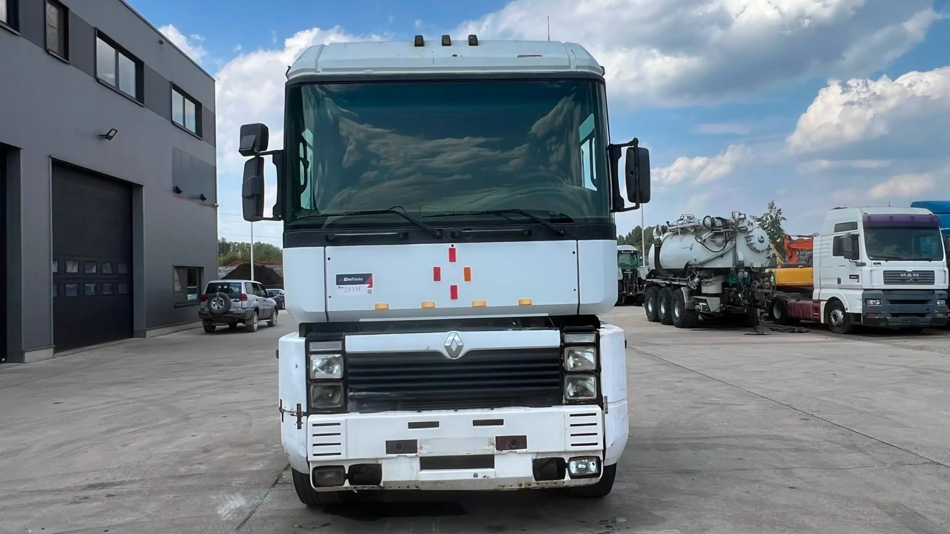 Renault Magnum 430 2000 immagine 2