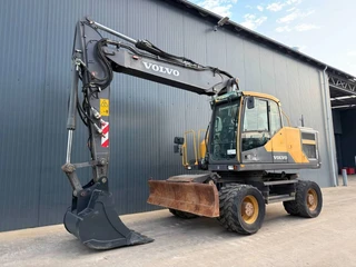 Volvo 2015 - EW180E te koop