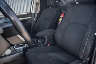 Toyota Hilux 2019 - 2.4 D 4WD | 150 PK | Automaat | Camera | Cruise | Navi | Trekhaak bild 11