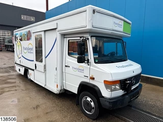 Mercedes-Benz N/A 2010 - Vario 816 D EURO 5, Promotional truck, Manual trans image 3