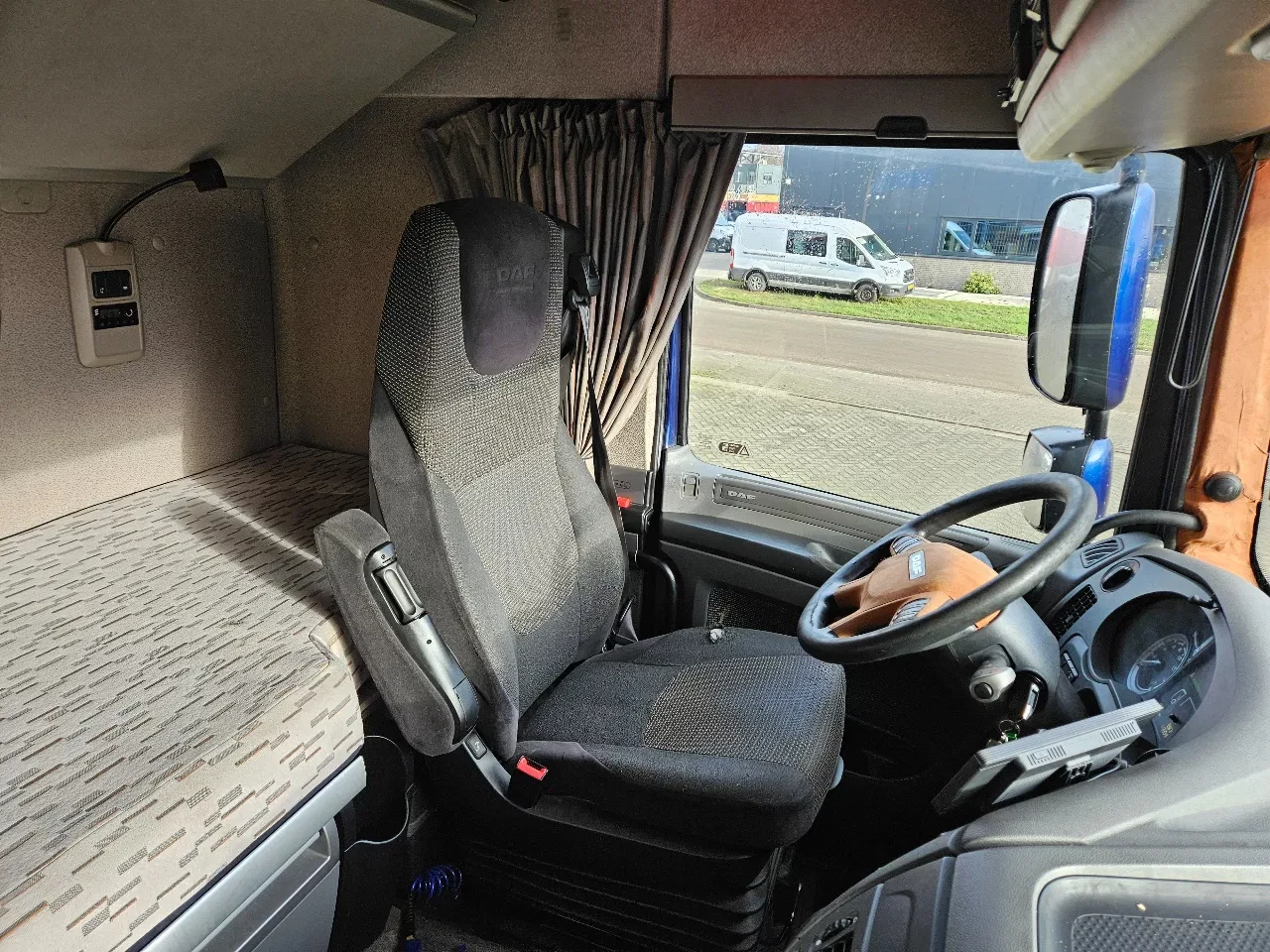 DAF XF 460 2014 - Double tank New Tacho obrázek 10