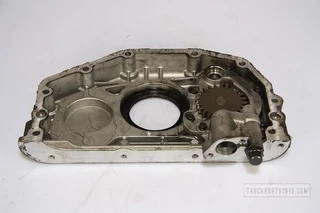 Mercedes-Benz N/A - Engines & Parts Mercedes Oliepomp изображение 1