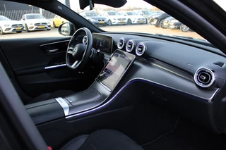 Mercedes-Benz C-Class 2023 - Estate 300e AMG Line NIGHT PAKKET DISTRONIC SFEER CARPLAY CAMERA MULTIBEAM 19'' image 10