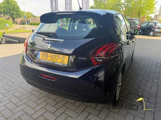 Peugeot 208 2017 - 1.2 PureTech Blue Lion / apk 5-2027 image 10