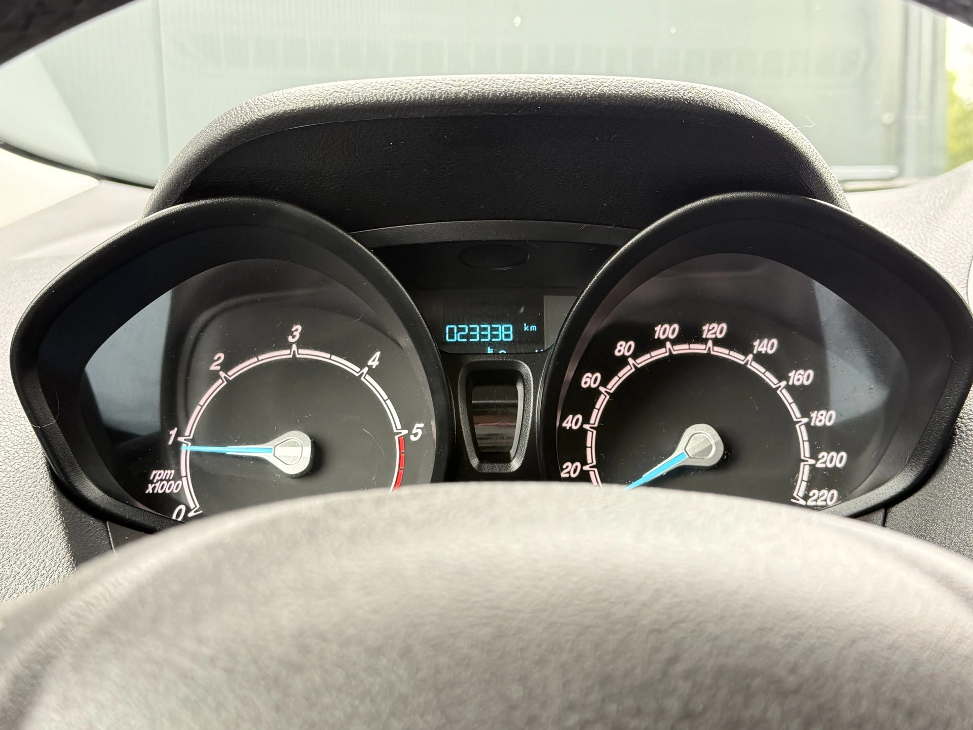 Ford Transit Courier 2020 - 1.5 TDCI / 1e EIGENAAR / 23.338 KM!! / AIRCO / PDC / NAVI / DAB zdjęcie 10