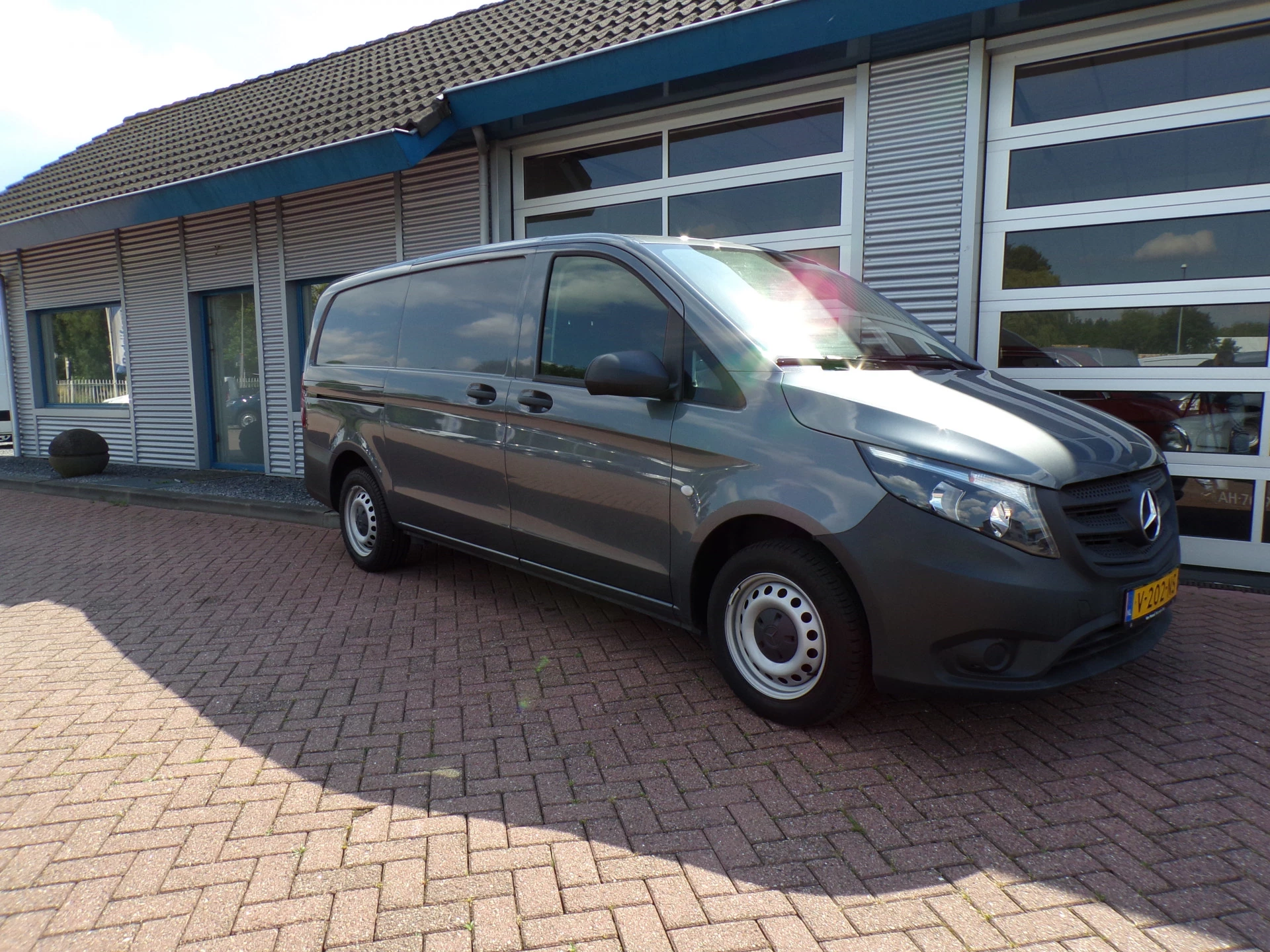 Mercedes-Benz Vito 2018 - 109 CDI Lang Airco image 2