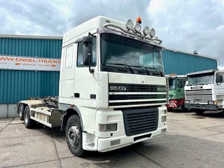 DAF 95.480 2000 - XF SPACECAB 6x2 WITH HOOK-ARM SYSTEM (EURO 3 / ZF16 MANUAL GEARBOX / ZF-INTARDER / STEEL-/AIR SUSPENSION / AIRCONDITIONING) image 2