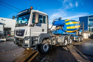 MAN TGS 2017 - 33.420 BBS + SEMI LIEBHERR 12M3 te koop