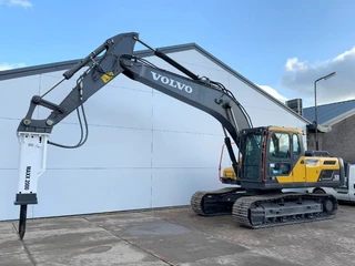 Volvo 2026 - EC220D + Maxx 2000 Hammer New / Unused image 2 thumbnail