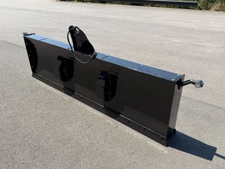 2026 - Frontschuif / Frontgewicht / Frontbumper afbeelding 3 miniatuur