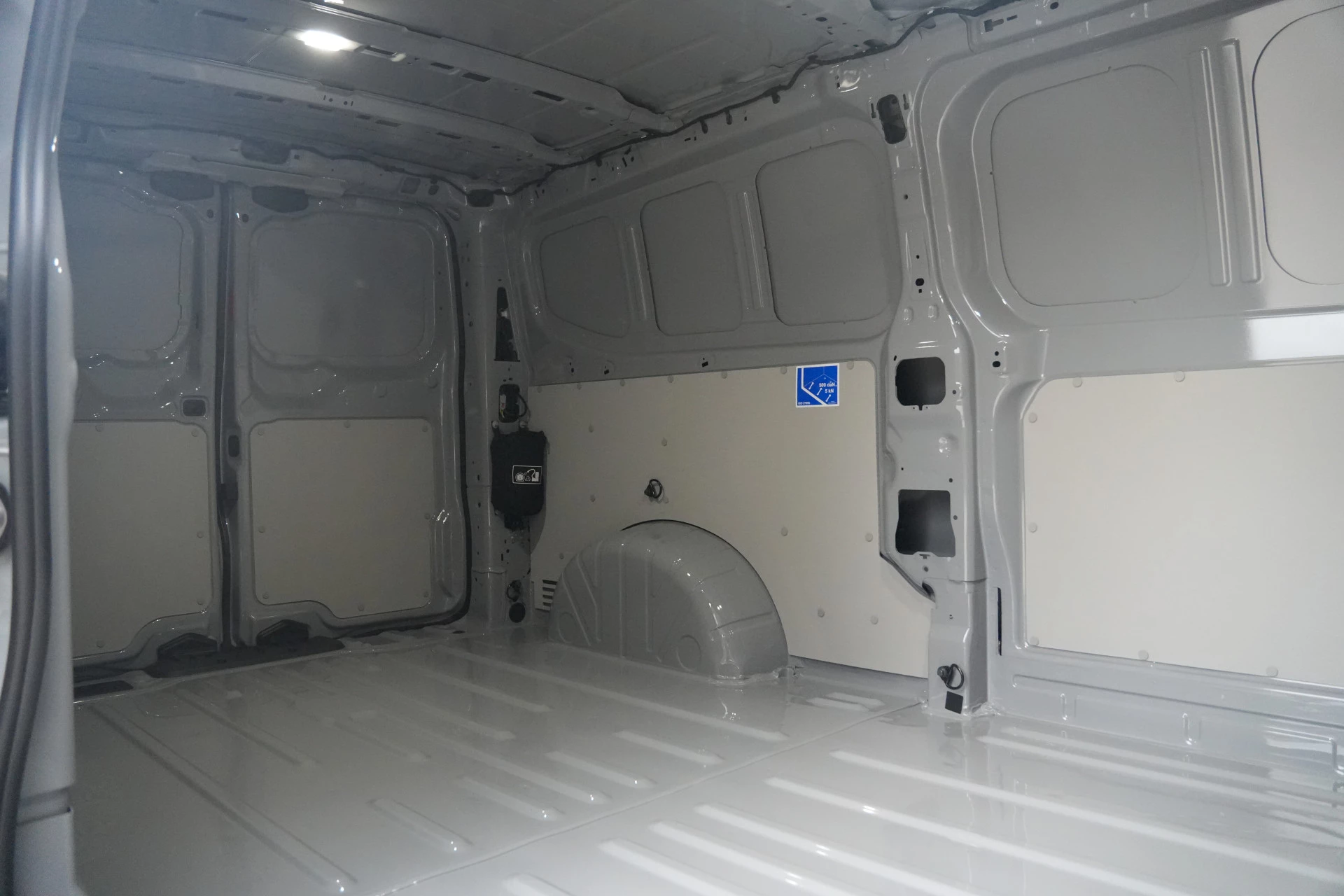 Ford E-Transit Custom 2026 - 340 L2H1 Limited 71 kWh 218pk - Trekhaak - ACC - B&O - Navi - Stoel/Stuurverwarming - 360 Camera - Blindspot - Rijklaar Bild 13