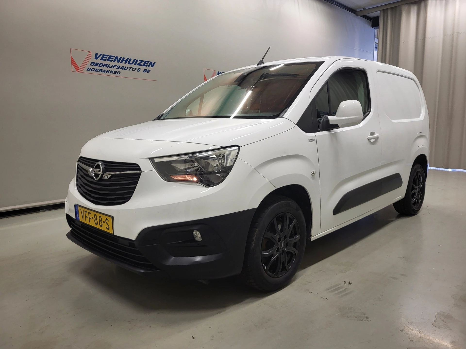 Opel Combo 2020 - 1.5D 130pk Automaat Euro 6! obrázek 2