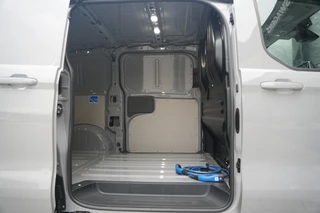 Ford E-Transit Custom 2026 - 320 L1H1 Limited 71 kWh 218pk - 2x Schuifdeur - Trekhaak - ProPower - Camera - Carplay - Rijklaar image 43