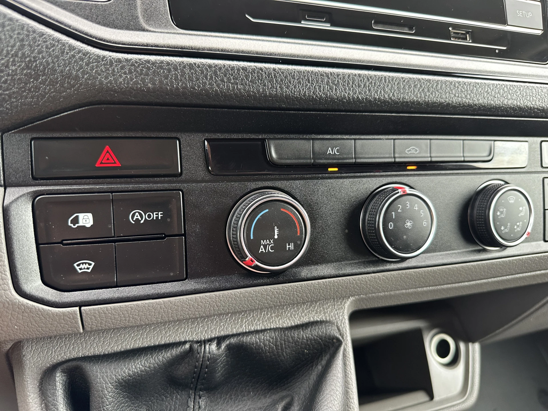 Volkswagen Crafter 2022 - 2.0 TDI / L3H3 / 1e EIG. / IMPERIAAL + LADDER / TREKHAAK / AIRCO / CRUISE / BIJRIJDERSBANK afbeelding 12