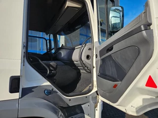 DAF 400 2016 - CF Space Cab 761.000 Km 8.000 kg vooras immagine 17