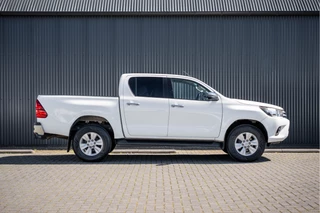 Toyota Hilux 2019 - 2.4 D 4WD | 150 PK | Automaat | Camera | Cruise | Navi | Trekhaak bild 6