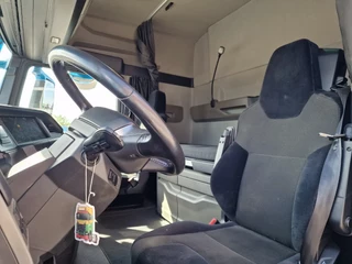 MAN TGX 2021 - 33.510 6x4 - Facelift - Low km 252Tkm - Navi - Sliding 5th wheel - PTO/Hydraulic image 10