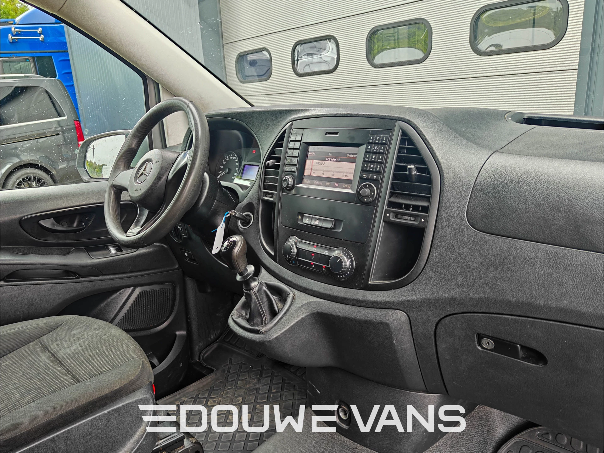 Mercedes-Benz Vito 2016 - 114 L2 Mixto 5 Zitplaatsen Airco Lage KM Trekhaak zdjęcie 10