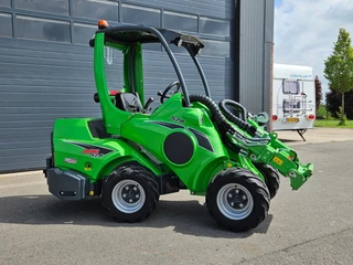 Avant 2024 - 528 TDL+ mini-shovel afbeelding 2 miniatuur