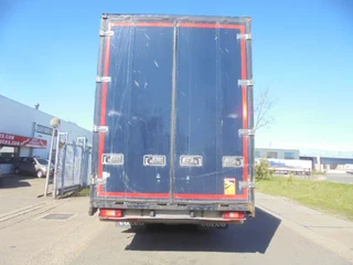 Volvo FH 2012 - 420 6X2 NL TRUCK image 21