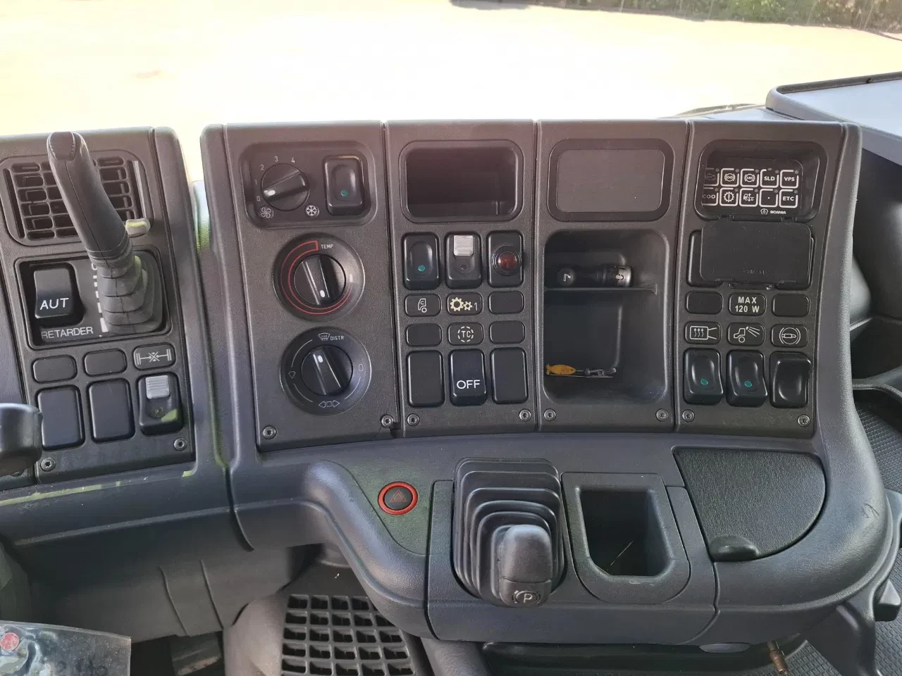 Scania G 2004 - 124G-420 / RETARDER / PALFINGER PK32080 / DOUBLE TANK / AIRCO / GOOD CONDITION / MANUAL / EURO-3 / 2004 immagine 28