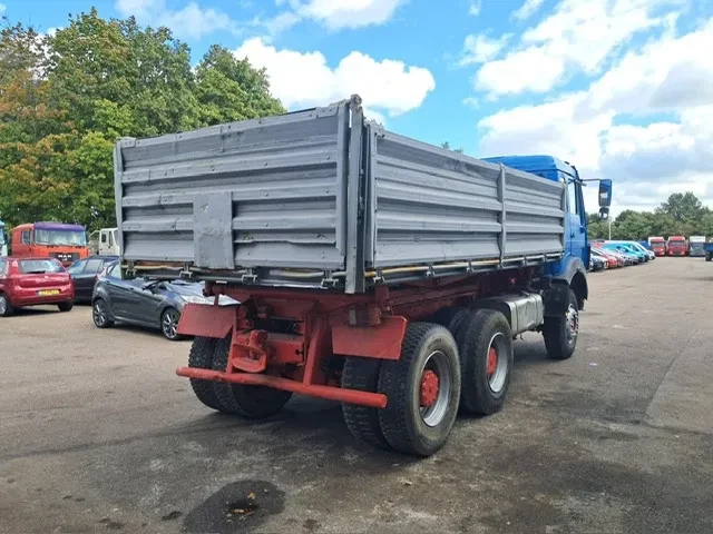 Mercedes-Benz SK 1984 - 2635 , V8 , Bi Turbo , 6x4 , ZF Manual , 3 Way Tipper , Spring suspension obrázek 4