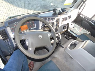 Volvo FL 2016 - N/A imagem 42