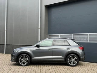 Volkswagen T-Roc 2020 - 1.5 TSI Sport Business R bj.2020 Pano|Camera|Virtual|Trekhaak. image 2 thumbnail