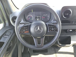 Mercedes-Benz Sprinter 2021 - 317 obrazek 13