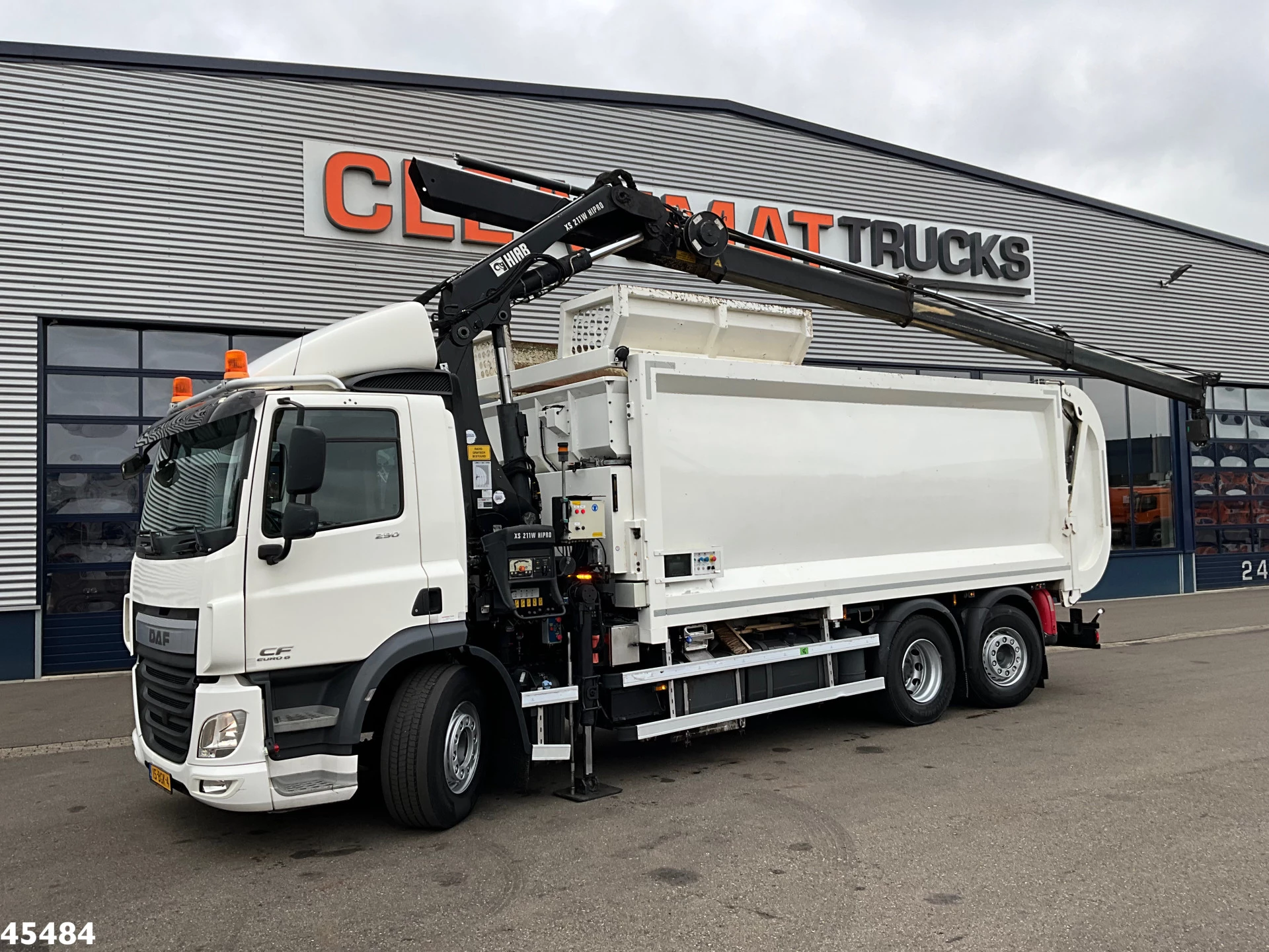 DAF FAN CF 290 Euro 6 Hiab 21 Tonmeter laadkraan 2015 afbeelding 1