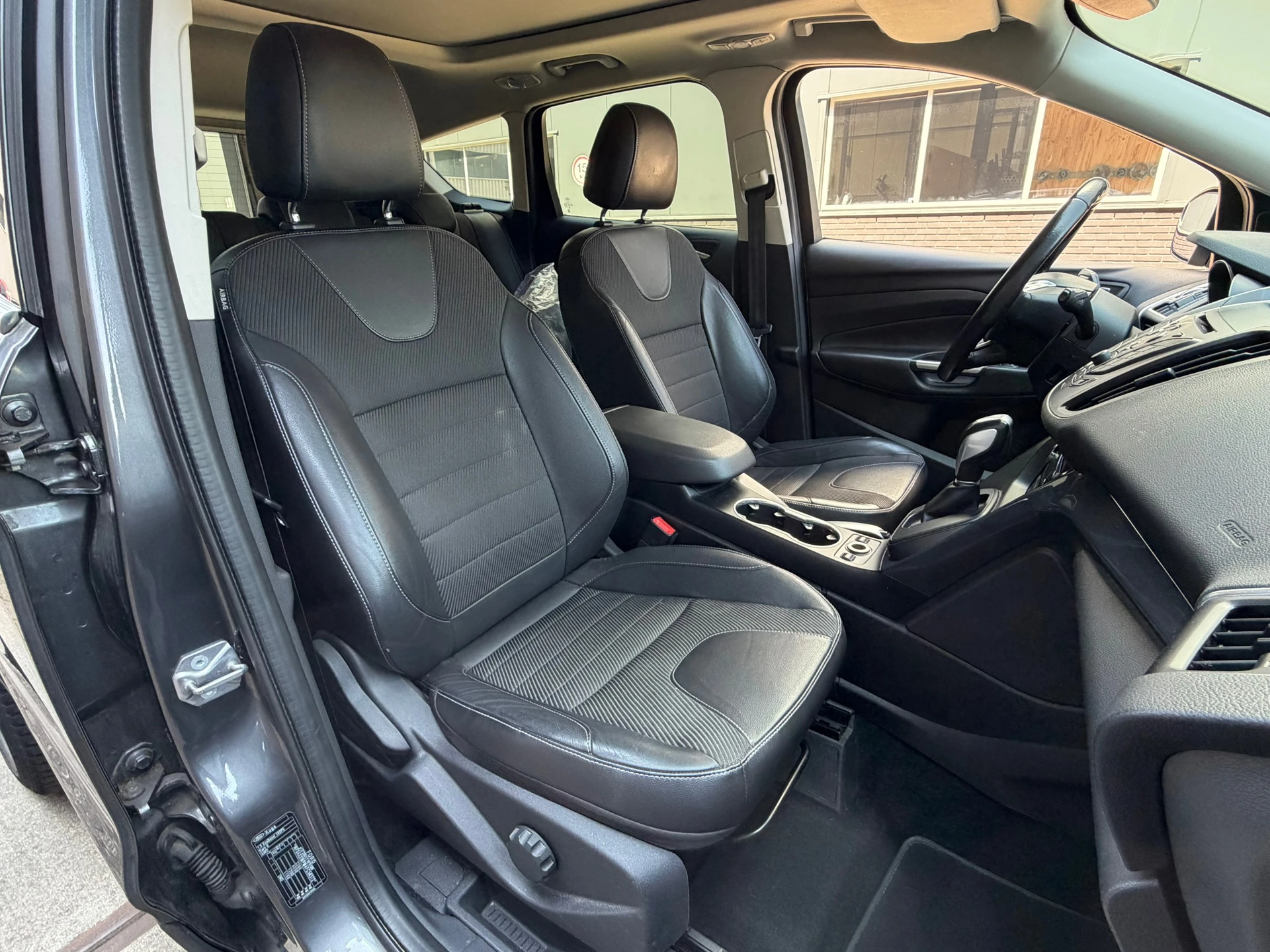 Ford Kuga 2015 - 1.5 Titanium Plus 4WD bj.2015 Autom|Pano|Navi|Trehaak. image 11