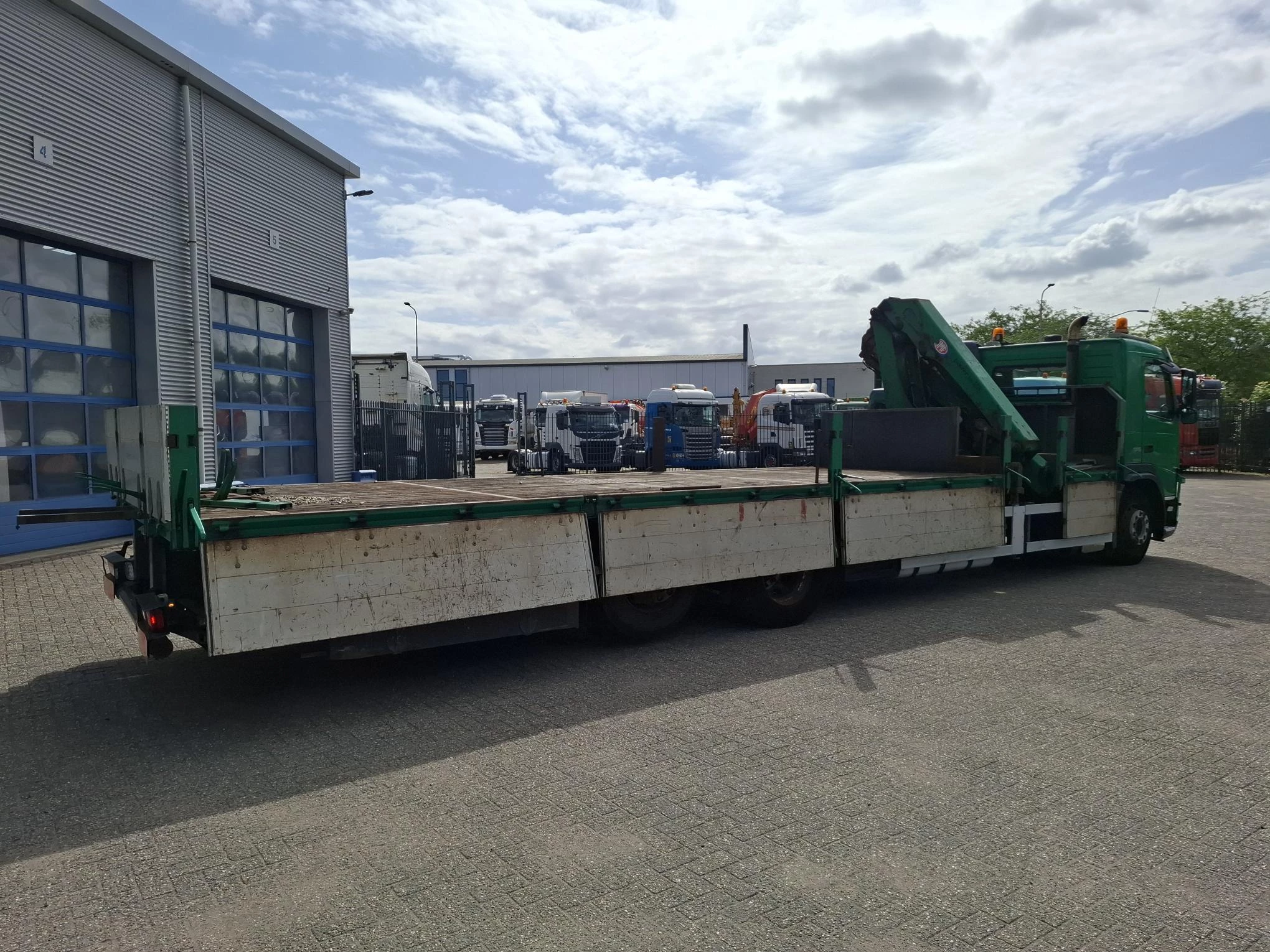 Volvo FM 11.370 2012 - / HMF 1420 REMOTED CRANE / LIFT+LENKACHSE / AIRCO / FRIDGE / AUTOMATIC / EURO-5 / 2012 изображение 12