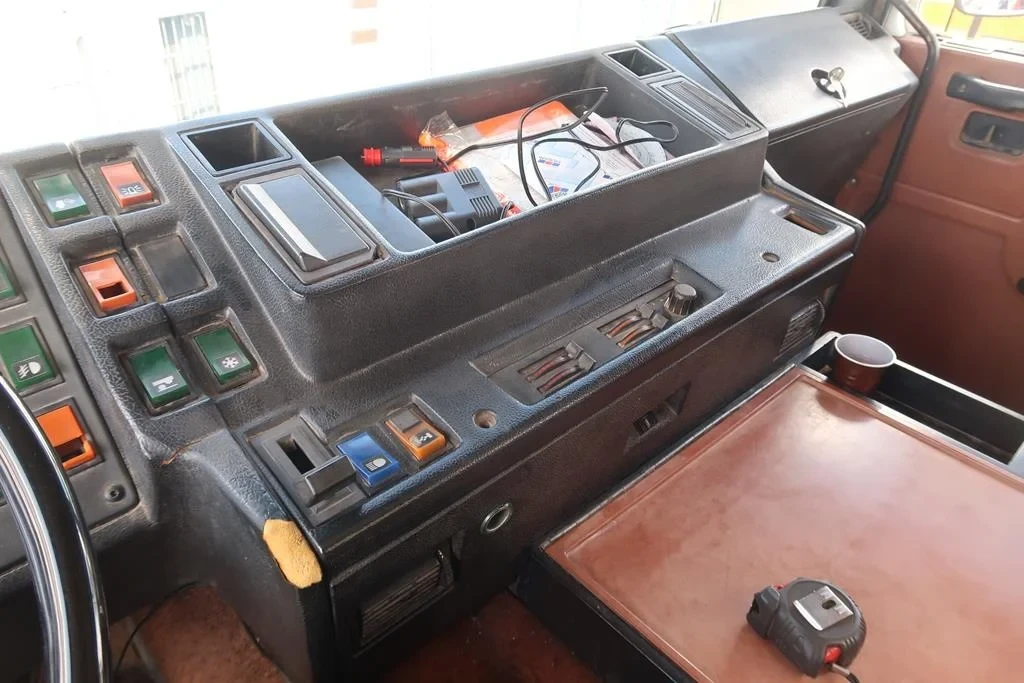 Volvo F 10 1979 - F10 4x2 - 1979 - Container Oldtimer image 10