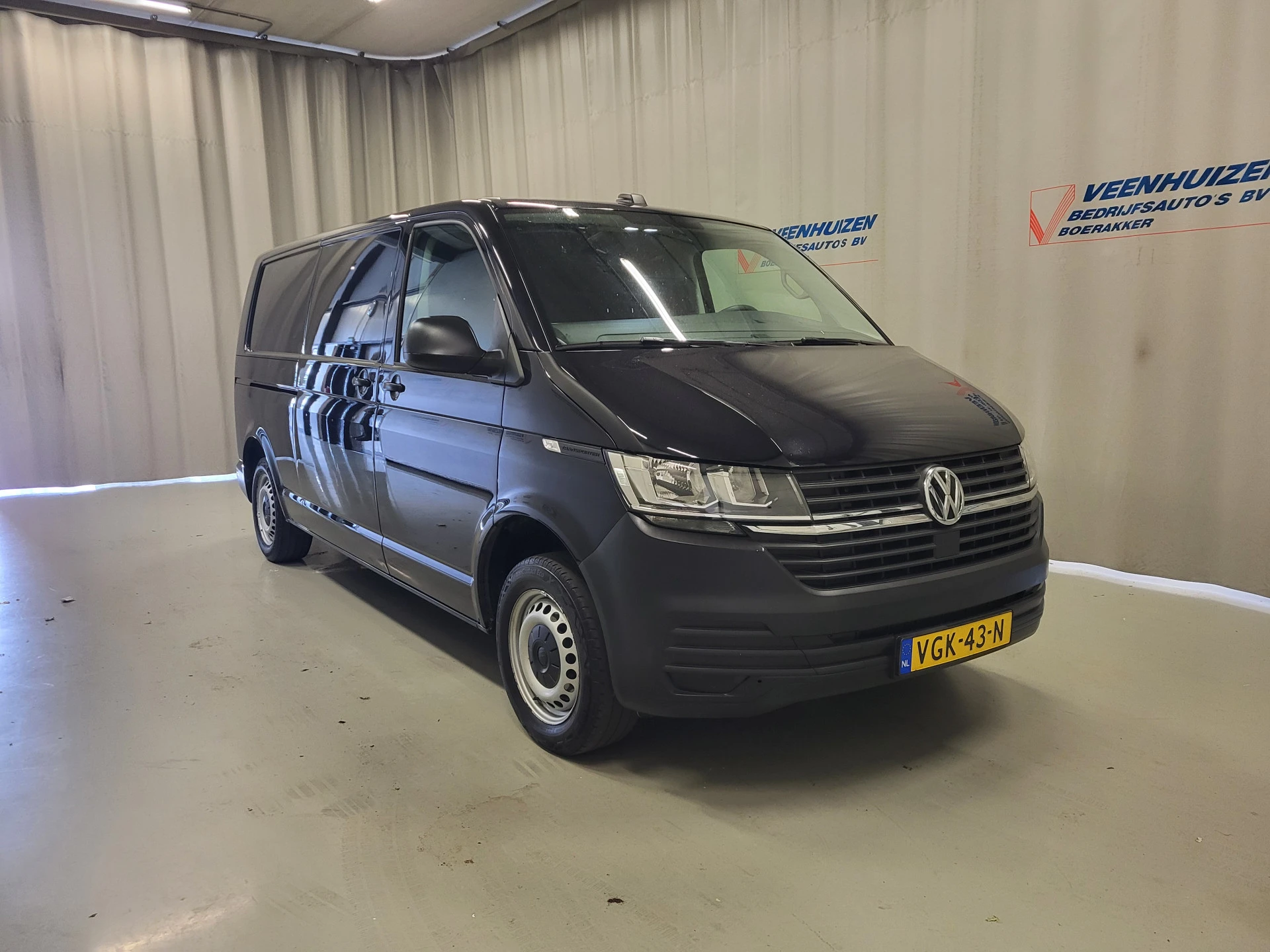 Volkswagen Transporter 2020 - 2.0TDI 150pk L2/H1 Automaat Euro 6! image 16