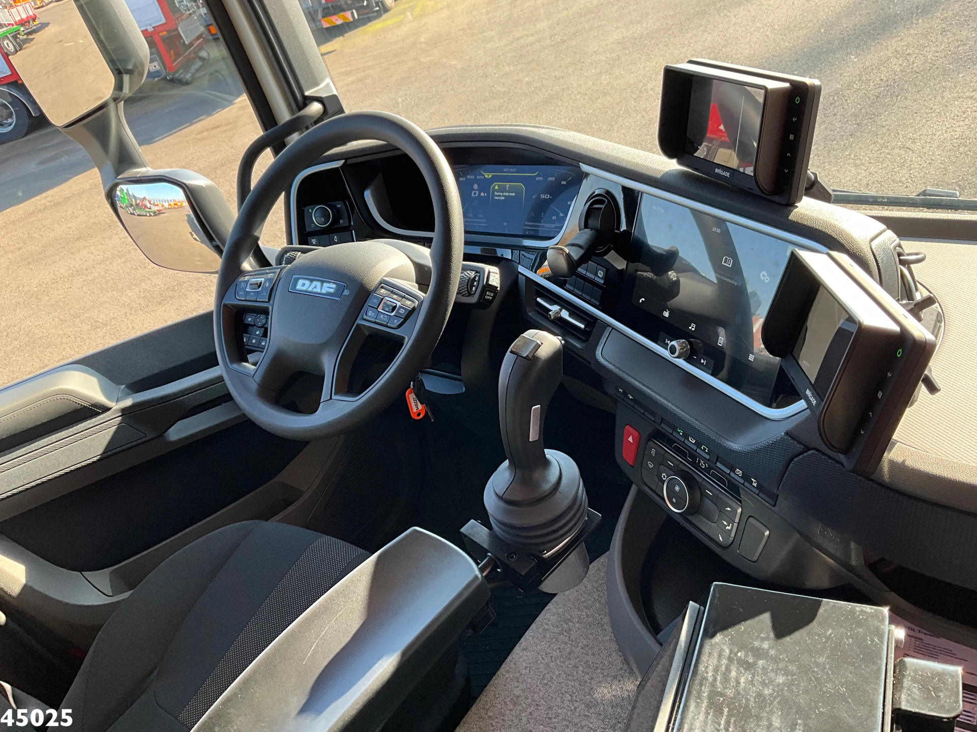 DAF FAN XD 340 VDL Translift zijlader 2025 image 20