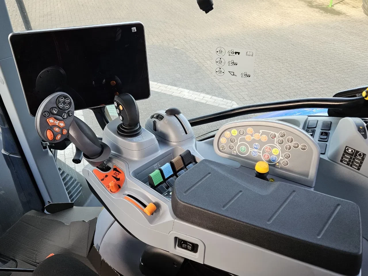 New Holland T6.180 2025 - Autocommand afbeelding 24