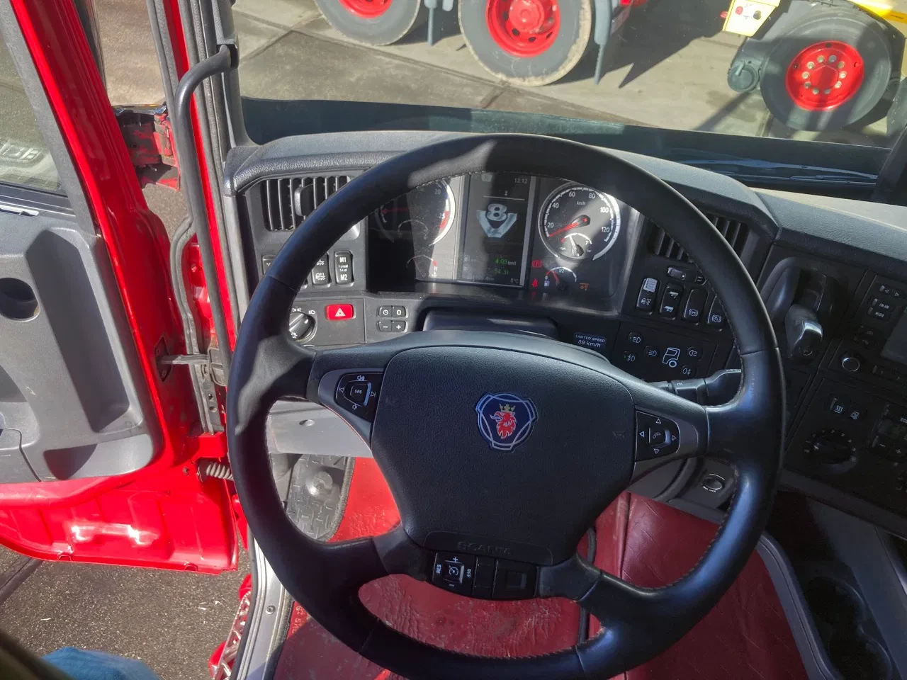 Scania R 2016 - R580 6x2 with Boogie Lift Axle obrázek 10