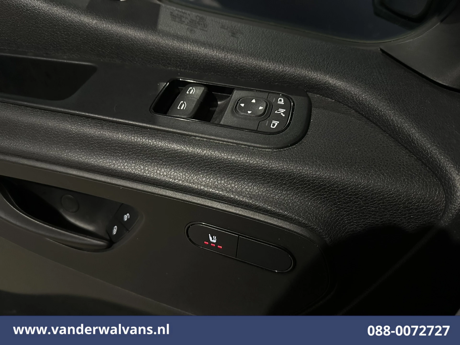 Mercedes-Benz Sprinter 2022 - 317 CDI 170pk L3H2 Euro6 Airco | 360 graden Camera | Navigatie | Apple Carplay | Cruisecontrol obrázek 19