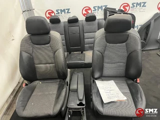 Mercedes-Benz N/A - Occ set interieur met zetels W204 Mercedes bild 3